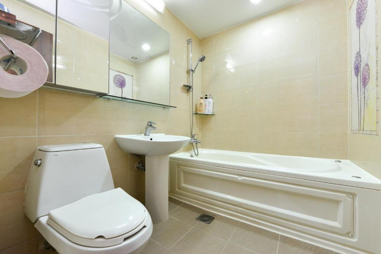 Bathroom 5, Moonlight Blue Pension, Gapyeong