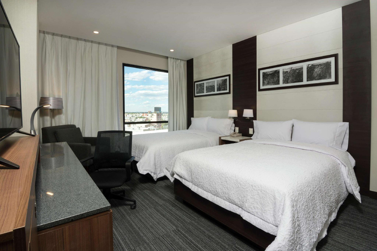 Bedroom, Hampton Inn San Luis Potosi, San Luis Potosí