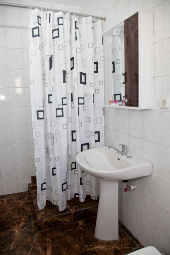 Others 5, Hotel Metropol, Pitesti