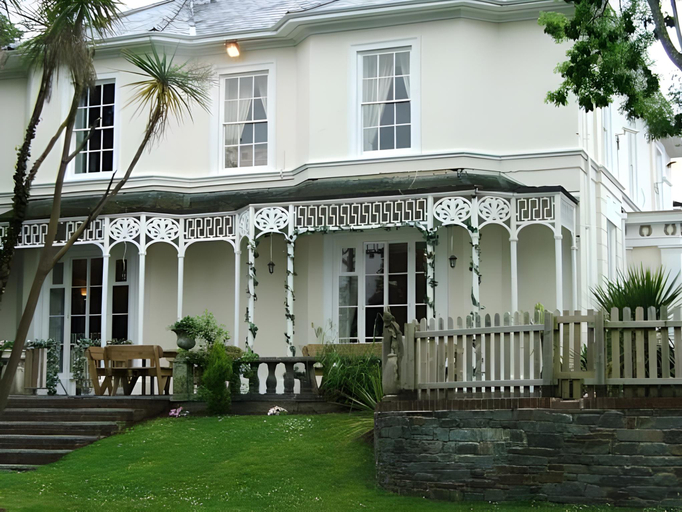 Exterior & Views 2, Norton House Hotel, Swansea