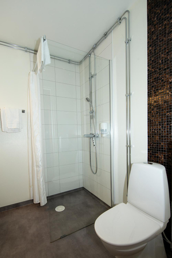 Bathroom 4, Hotel Emma, Östersund