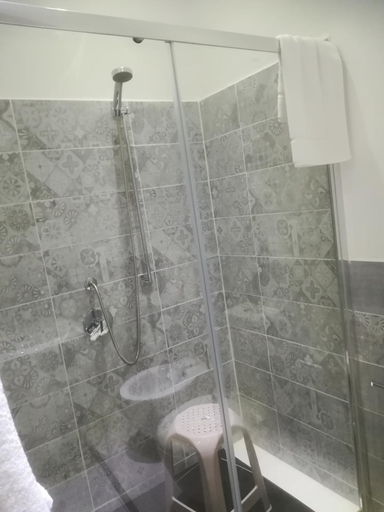 Bathroom 2, affittacamere BABY, La Spezia