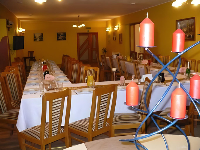 Food & Drinks 5, Hotel Milosz Restauracja, Basen dla dzieci, Sala Zabaw, Silownia, Kartuzy