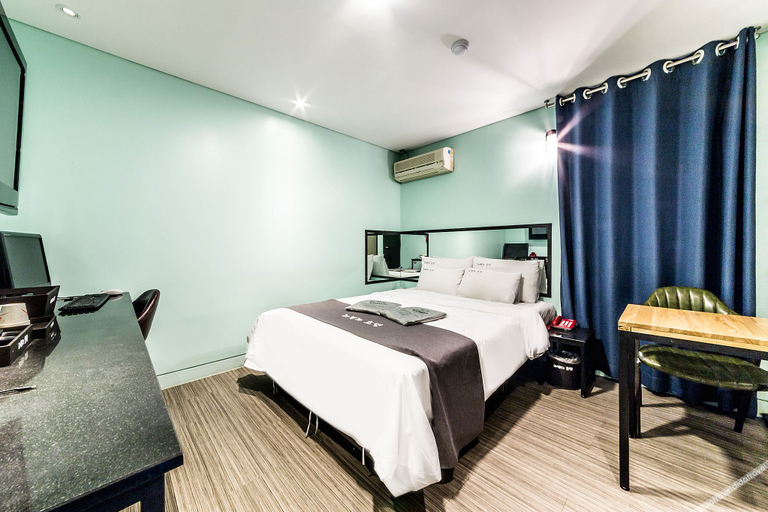 Bedroom 2, Chuncheon Hotel Lavender, Chuncheon