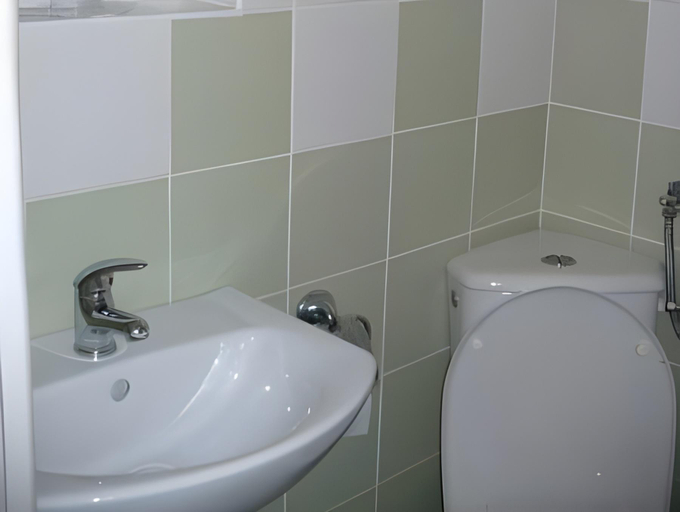 Bathroom 4, Hotel Milosz Restauracja, Basen dla dzieci, Sala Zabaw, Silownia, Kartuzy