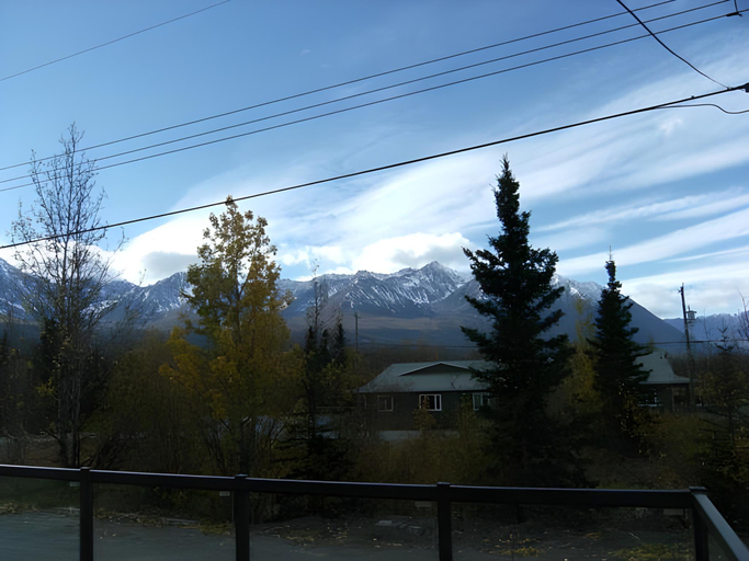 Others 5, Parkside Inn, Yukon
