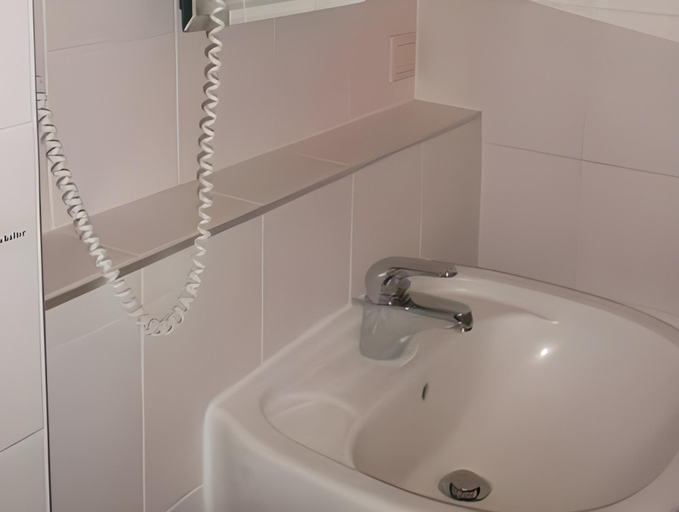 Bathroom 2, Hotel am Seetor, Uckermark