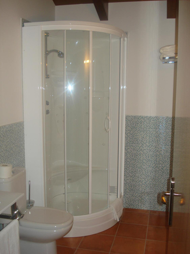 Bathroom 3, Agroturismo La Casa Vieja, Álava