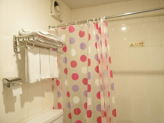 Bathroom 3, Hotel Kou Va, Macao