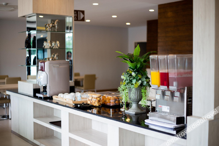 Food & Drinks 5, Horsehill Hotel Sriracha - Adult Only, Si Racha