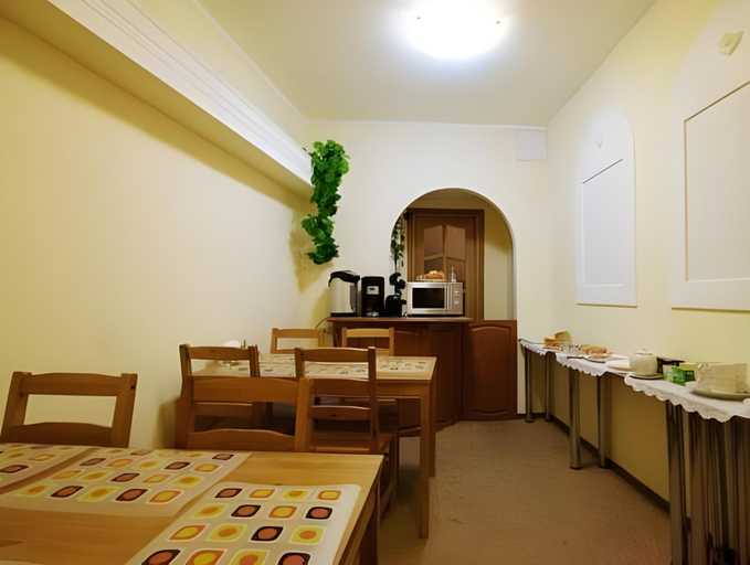Others 4, Hotel Piter, Sankt-Peterburg gorsovet