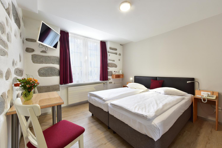 Bedroom 10