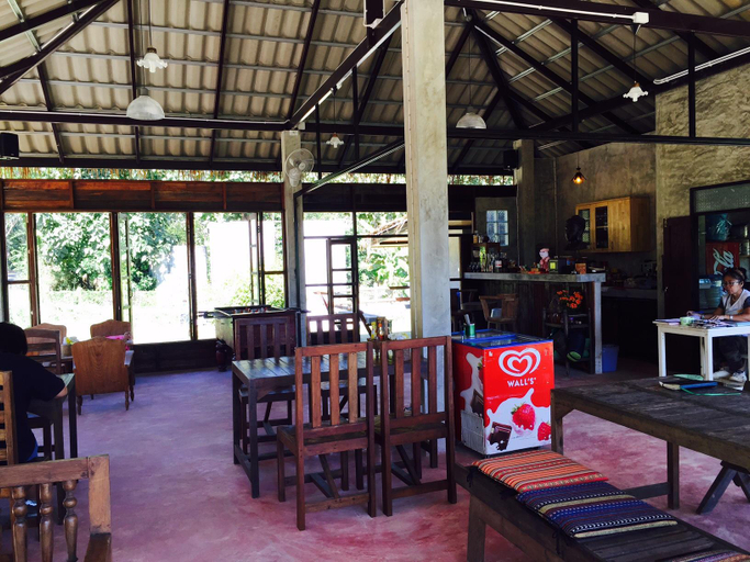 Food & Drinks 5, Chiang Dao Hut, Chiang Dao