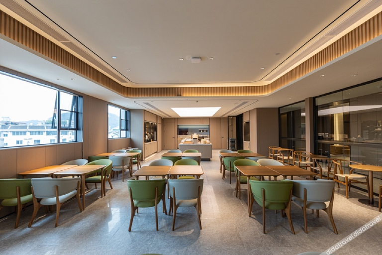 Food & Drinks 5, Ji Hotel Guilin Elephant Trunk Hill Scenic Spot Xiaxi Road, Guilin