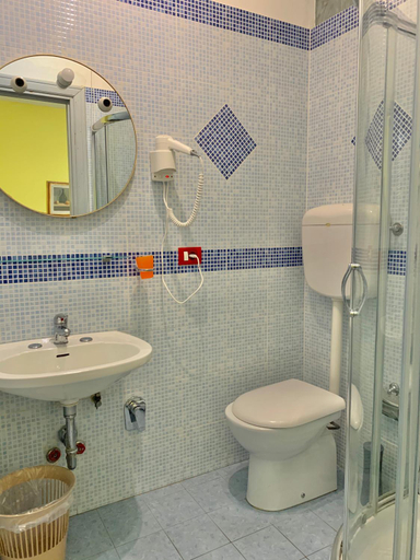 Others 5, Albergo Cinzia, Florence