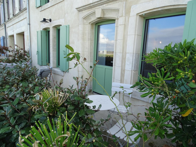 Others 2, La maison de Gaston Port des Barques, Charente-Maritime