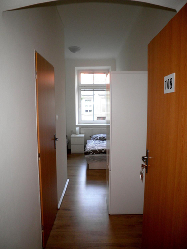 Others 5, Centrum Ubytovani Breclav, Břeclav