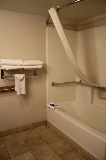 Bathroom 7