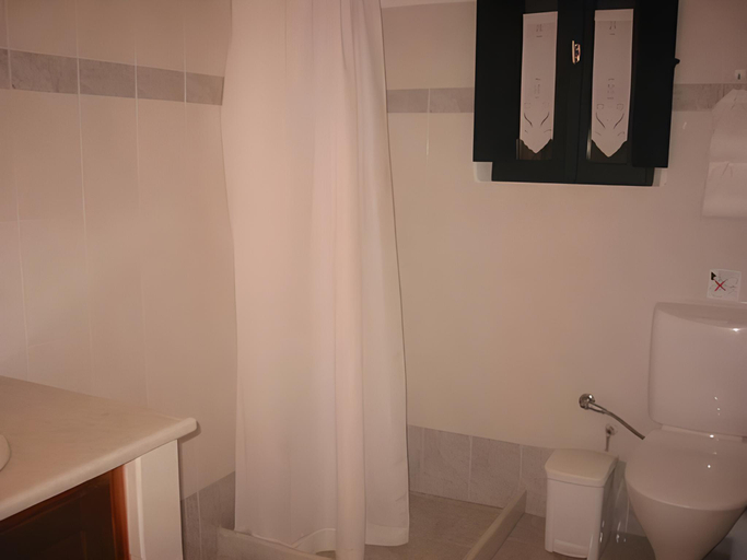 Bathroom 5, Almyra Oia Suites, South Aegean