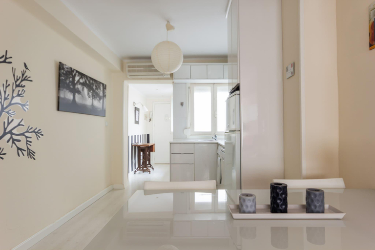 Others 5, Nice Flat -200m Center-2 Baths- 3 Bedrooms 5pers, Málaga