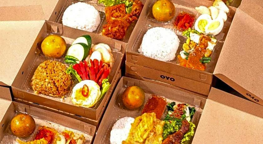 Food & Drinks 5, Sky Residence Mawar, Medan