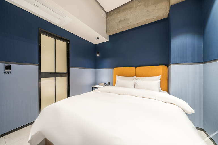 Bedroom 2, Sungshin University THE WALL, Seongbuk