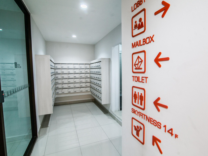 Others 5, Arun Haus 39, Bangkok Noi