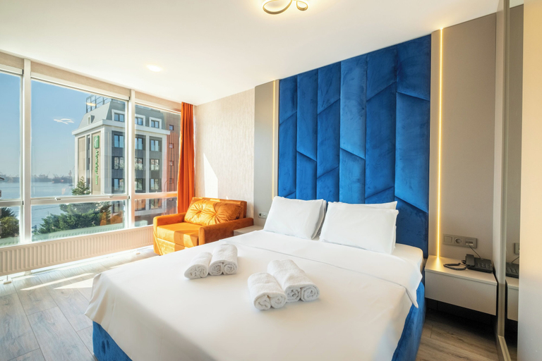 Bedroom 2, The Port Guzelyali Hotel, Tuzla