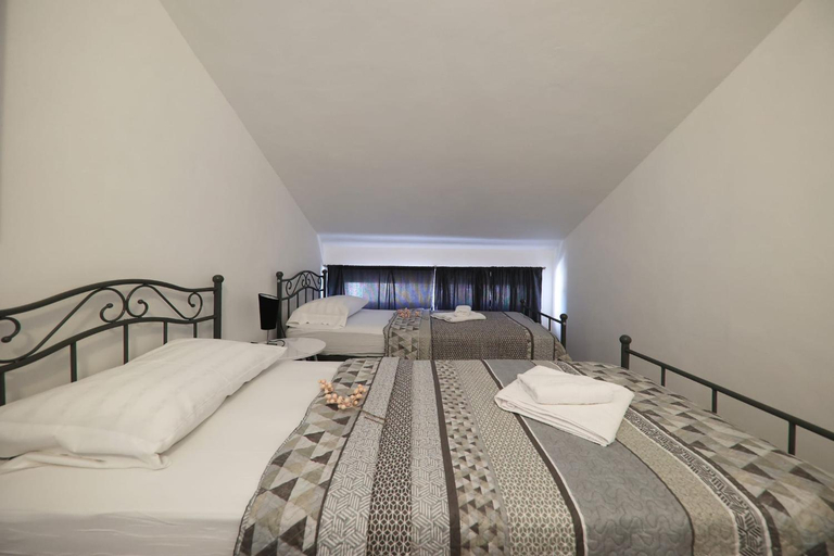 2, Apartment Rosso, Zadar