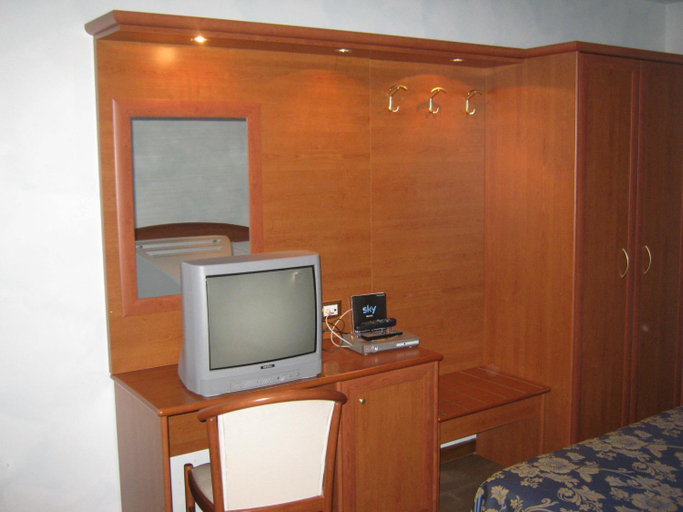 Others 4, Hotel Villa d'Evoli, Campobasso