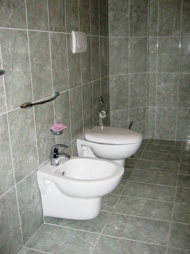Bathroom 2, Hotel Villa d'Evoli, Campobasso