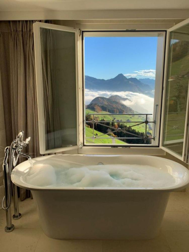 Bathroom 4