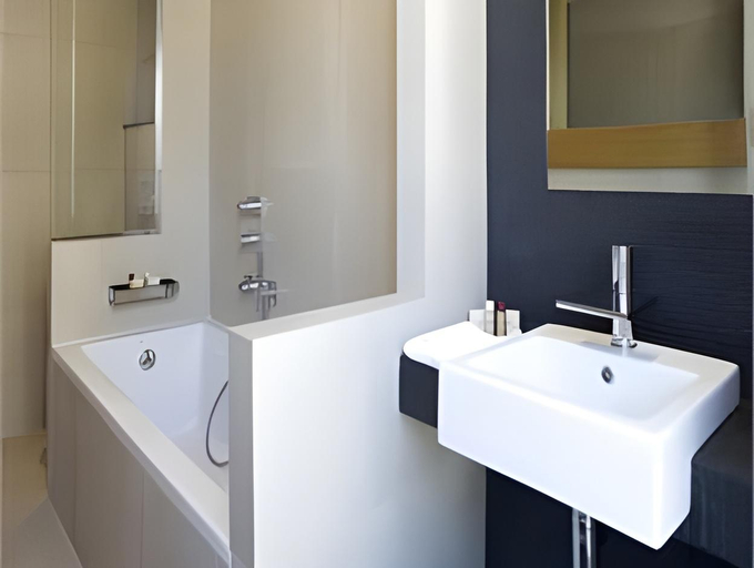 Bathroom 4, Marceau Champs-Elysees, Paris