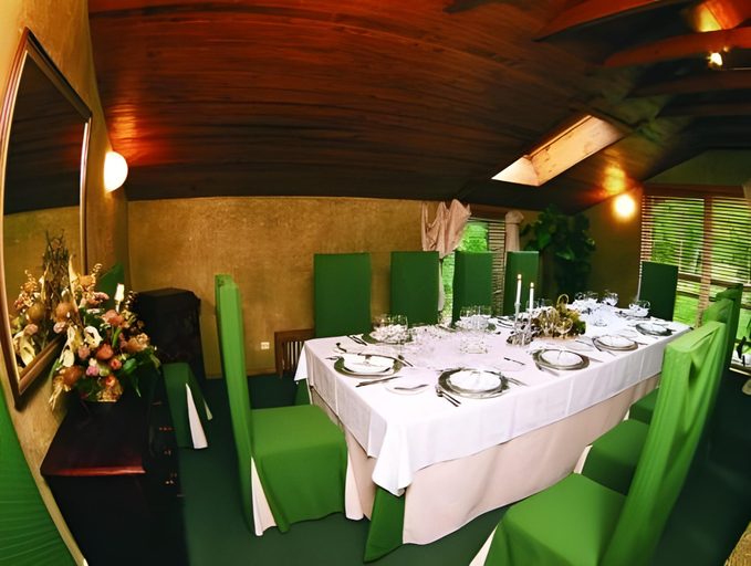 Food & Drinks 5, Hotel Pusu paunksneje, Palangos
