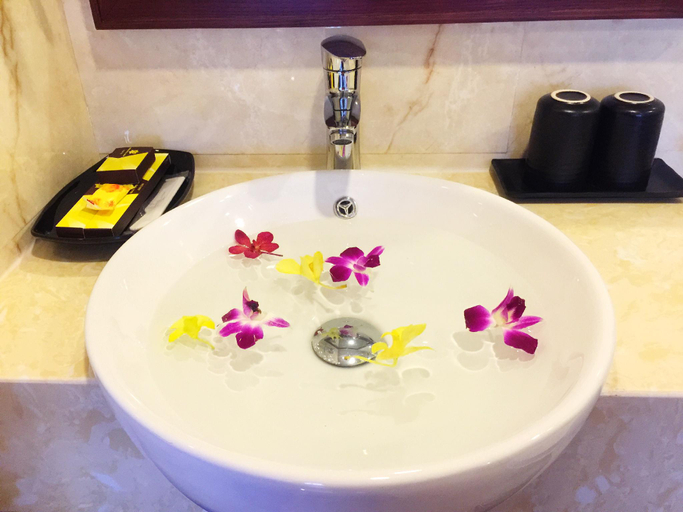 Bathroom 4, Vision Premier Hotel & Spa, Hoàn Kiếm