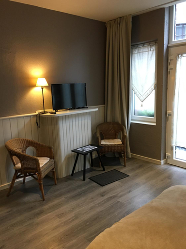 Others 4, studio et appartement La Tete en l'Air, Luxembourg