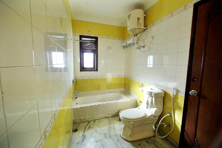 Bathroom 4, Hotel Star by Star Group, Delhi