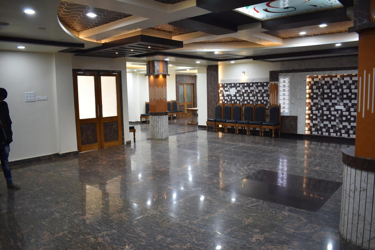 Food & Drinks 5, Hotel Rahil Palace, Varanasi
