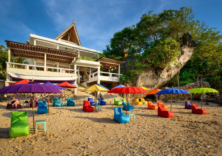 The Point at Balangan Beach, Badung