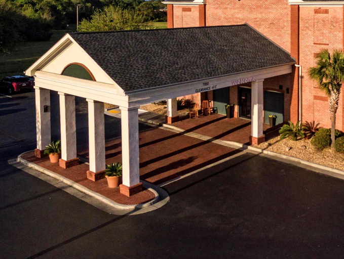Exterior & Views 2, Hampton Inn Savannah-I-95-North, Chatham