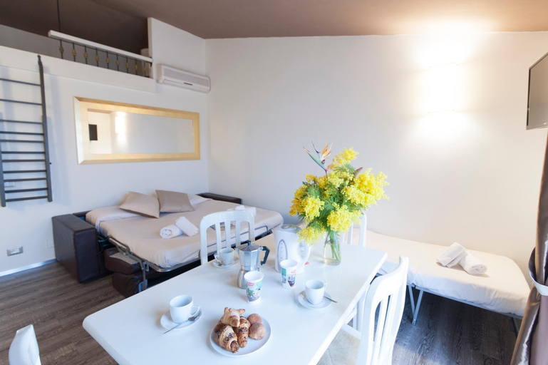 Dining Room 7