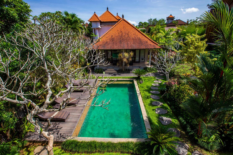 Swimming Pool 4