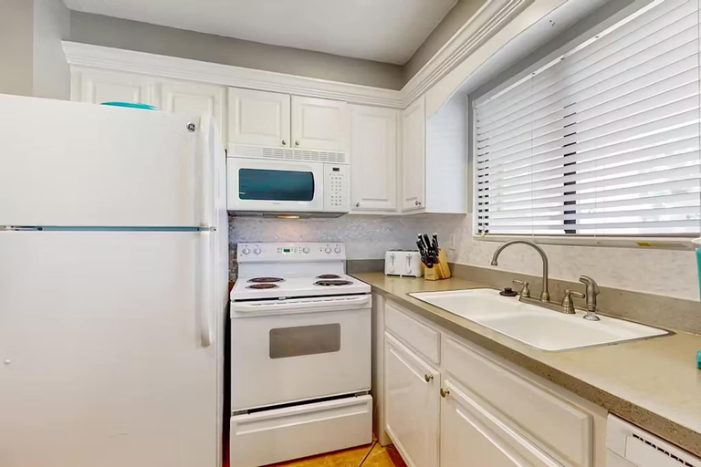 Others 4, Silver Dunes A200- The Hidden Emerald, Okaloosa