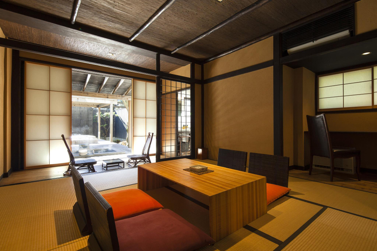 Others 2, Matsuzakaya Honten, Hakone