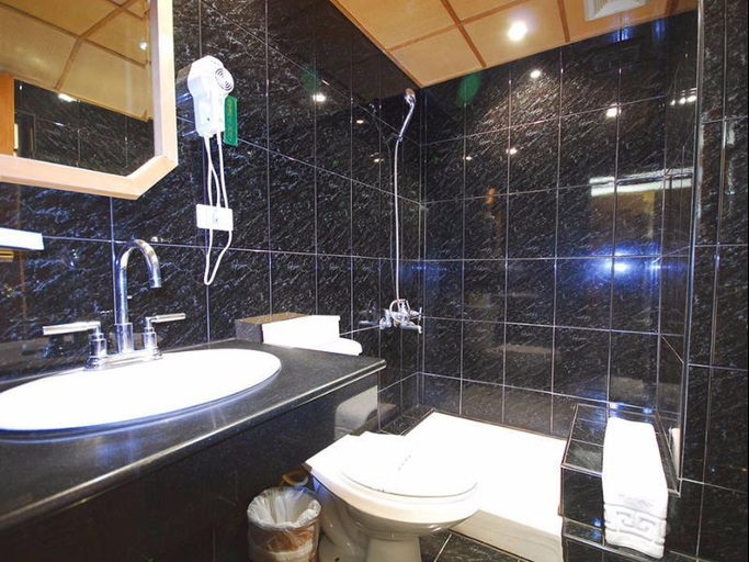 Bathroom 4, Karo Hotel, Kaohsiung