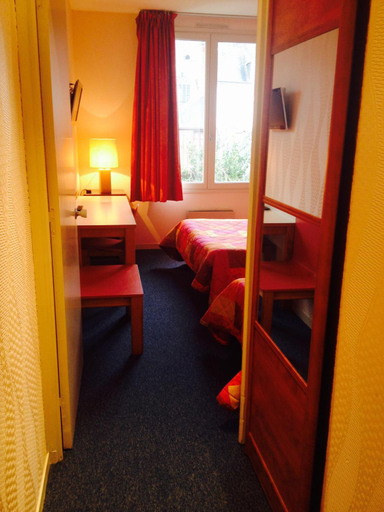 Others 3, Jackotel, Loiret