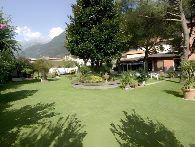 Exterior view 1, Hotel Maloia, Sondrio