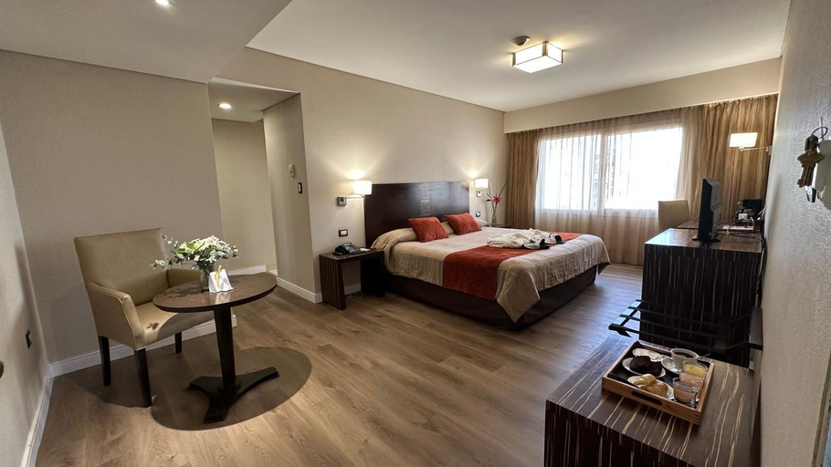 Bedroom 3, Land Plaza Hotel, Bahía Blanca
