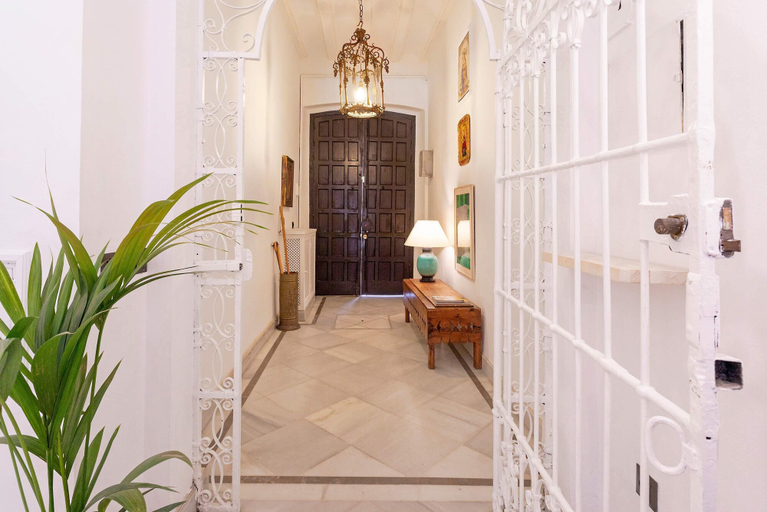 Others 5, Genteel Home Tintes, Sevilla