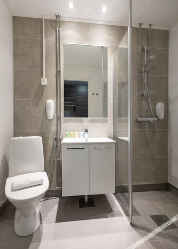 Bathroom 3, Hotel Metsähirvas, Lapland